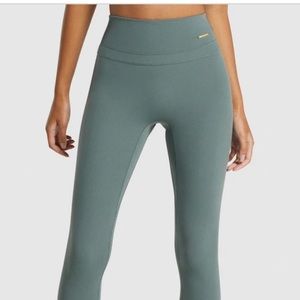 Gymshark v3 Whitney Simmons leggings
